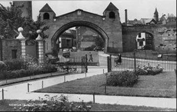 amphitheatre gardens