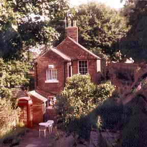 cottage in Kaleyards