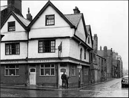 yacht inn 1965